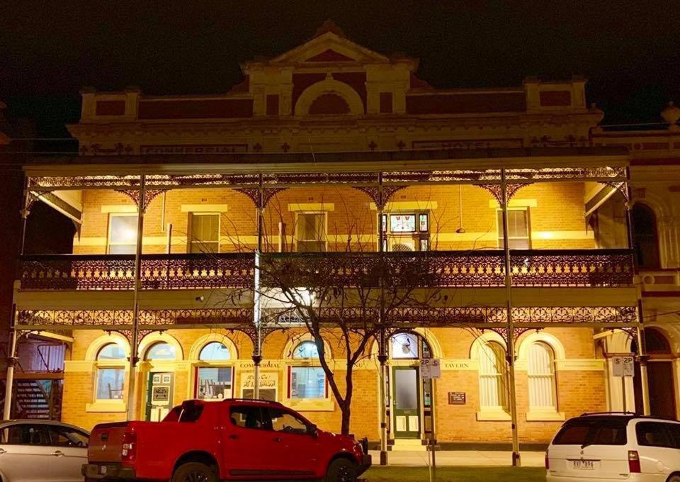 Rochester Tavern Hotel Bagian luar foto